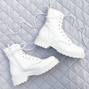 Steve Madden Women's Tornado Lace-up Combat Boots White Size 9M